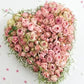 Cuore di roselline e gypsophila